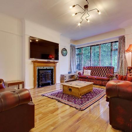 Cragside Villa With Hot Tub Борнмут Экстерьер фото
