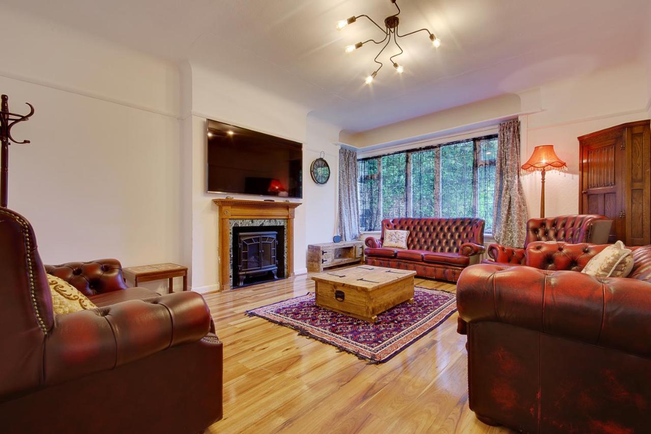 Cragside Villa With Hot Tub Борнмут Экстерьер фото